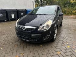 Saphirschwarz/black sapphire Gebraucht 2011 Opel Corsa Satellite Kleinwagen | 4.599 € (Fairer Preis)