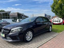 Violett Gebraucht 2016 Mercedes A180 Limousine | 12.990 € (Fairer Preis)