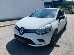 Weiß Gebraucht 2017 Renault Clio IV LIMITED Kleinwagen | 8.999 € (Fairer Preis)