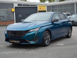 Blau Gebraucht 2024 Peugeot 308 Allure Limousine | 21.900 € (Superpreis)