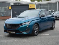 Blau Gebraucht 2024 Peugeot 308 Allure Limousine | 23.900 € (Superpreis)