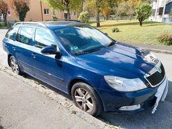 Blau Gebraucht 2010 Skoda Octavia Kombi | 4.900 €