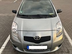 Silber Gebraucht 2008 Toyota Yaris Limousine | 1.700 € (Superpreis)