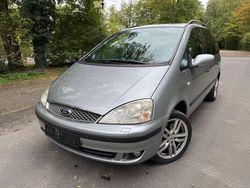 Silber Gebraucht 2006 Ford Galaxy Trend Van / Kleinbus | 1.390 €