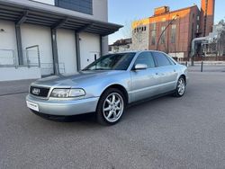 Silber Gebraucht 1995 Audi A8 Limousine | 5.900 €