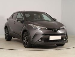 Grey metallic Gebraucht 2018 Toyota C-HR Club SUV | 18.490 € (Etwas zu teuer)