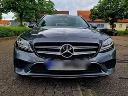 Grau Gebraucht 2020 Mercedes C180 Avantgarde Kombi | 23.900 € (Superpreis)