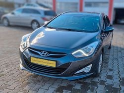 Grau Gebraucht 2013 Hyundai i40 Edition Kombi | 9.600 € (Fairer Preis)