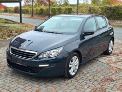 Grau Gebraucht 2014 Peugeot 308 Access Limousine | 4.350 € (Guter Preis)
