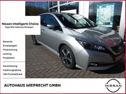 Silver (m) Gebraucht 2019 Nissan Leaf N-Connecta Kleinwagen | 13.900 € (Etwas zu teuer)