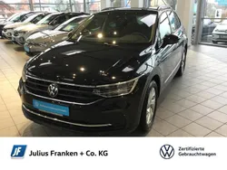 Deep black perleffekt (metallic) Gebraucht 2024 VW Tiguan Move SUV | 30.440 € (Fairer Preis)