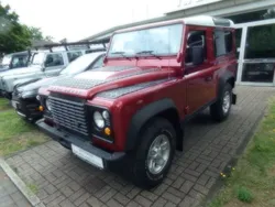 Rot Gebraucht 2010 Land Rover Defender SUV | 32.500 € (Fairer Preis)