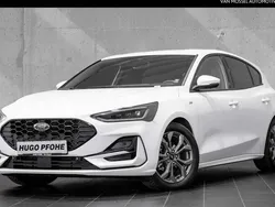 Weiß Gebraucht 2024 Ford Focus ST-Line X Limousine | 26.075 € (Guter Preis)