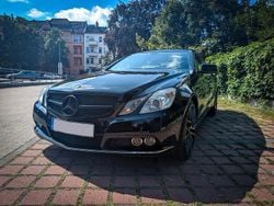 Schwarz Gebraucht 2011 Mercedes E220 Coupé | 8.900 € (Guter Preis)
