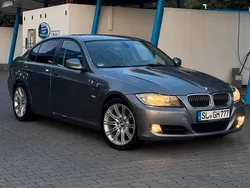 Silber Gebraucht 2010 BMW 318 Limousine | 8.600 €