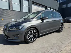 Grau Gebraucht 2017 VW Golf Sportsvan Sound Van / Kleinbus | 16.900 € (Fairer Preis)