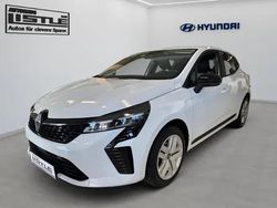 Weiss Gebraucht 2024 Renault Clio V Evolution Limousine | 19.985 € (Guter Preis)