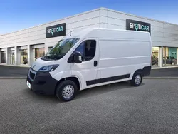 Weiß Gebraucht 2021 Peugeot Boxer Premium Van | 18.890 € (Guter Preis)