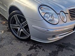 Silber Gebraucht 2005 Mercedes E280 Elegance Limousine | 3.499 € (Fairer Preis)