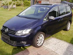 Blau Gebraucht 2014 VW Sharan Highline Van / Kleinbus | 10.199 € (Superpreis)