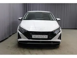 Gebraucht 2023 Hyundai i20 Kleinwagen | 18.340 € (Guter Preis)