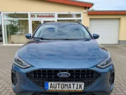 Chromablaumetallic Gebraucht 2024 Ford Focus Active X Kombi | 26.990 € (Guter Preis)