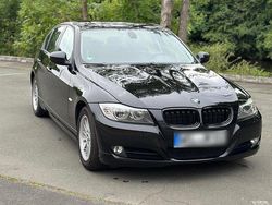 Schwarz Gebraucht 2009 BMW 318 Limousine | 5.250 € (Fairer Preis)