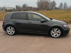 Schwarz Gebraucht 2015 VW Golf GTI Limousine | 18.500 € (Etwas zu teuer)