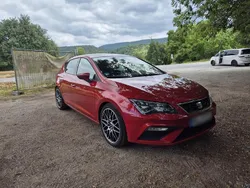 Rot Gebraucht 2017 Seat Leon FR Limousine | 15.000 € (Etwas zu teuer)