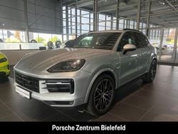 Dolomitsilbermetallic Gebraucht 2023 Porsche Cayenne SUV | 99.800 € (Fairer Preis)