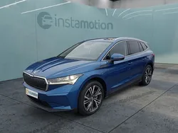 Blau Gebraucht 2022 Skoda Enyaq iV Loft SUV | 41.100 € (Teuer)