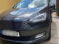 Braun Gebraucht 2015 Ford C-MAX Titanium Van / Kleinbus | 10.600 € (Guter Preis)