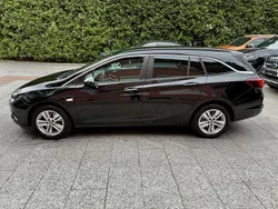 Schwarz Gebraucht 2019 Opel Astra Kombi | 6.980 € (Superpreis)