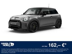 Grau / moonwalk grey (metallic) Gebraucht 2022 Mini Cooper Kleinwagen | 17.850 € (Fairer Preis)