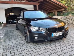 Schwarz Gebraucht 2014 BMW 330 Sport Line Limousine | 14.700 €