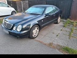 Silber Gebraucht 2000 Mercedes CLK320 Coupé | 2.700 € (Superpreis)