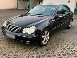 Schwarz Gebraucht 2007 Mercedes C180 Limousine | 1.790 € (Guter Preis)