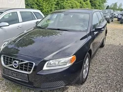 Schwarz Gebraucht 2010 Volvo V70 Basis Kombi | 6.490 € (Fairer Preis)