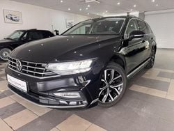 Schwarz Gebraucht 2022 VW Passat R-line Kombi | 18.999 € (Fairer Preis)