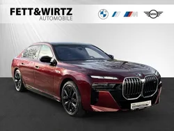 BMW M760e