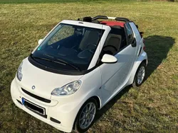 Weiß Gebraucht 2012 Smart ForTwo Cabrio Passion Cabrio | 6.300 € (Etwas zu teuer)