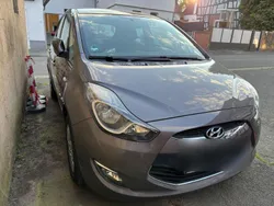 Braun Gebraucht 2011 Hyundai ix20 Trend Van / Kleinbus | 5.099 € (Etwas zu teuer)