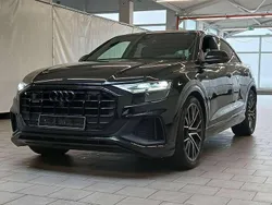 Mythosschwarz metallic Gebraucht 2023 Audi Q8 S-Line SUV | 53.940 € (Guter Preis)