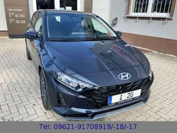 Aurora grey / met Gebraucht 2024 Hyundai i20 Trend Limousine | 21.250 € (Fairer Preis)
