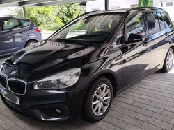 Schwarz Gebraucht 2016 BMW 218 Van / Kleinbus | 10.700 € (Fairer Preis)