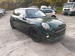 Grün Gebraucht 2017 Mini Cooper Kleinwagen | 10.750 € (Guter Preis)