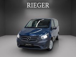 Blau Gebraucht 2022 Mercedes Vito Van / Kleinbus | 32.899 € (Fairer Preis)