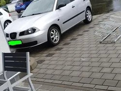 Silber Gebraucht 2004 Seat Ibiza Kleinwagen | 2.500 € (Etwas zu teuer)