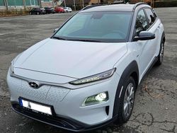 Weiß Gebraucht 2021 Hyundai Kona Style SUV | 17.000 € (Guter Preis)
