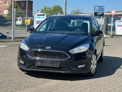 Schwarz Gebraucht 2016 Ford Focus Trend Limousine | 4.700 € (Etwas zu teuer)